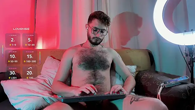 Snapshot of axel_giracr chatting on 01-06-26, 08:01 axel giracr online show from 01-06-26, 08:01