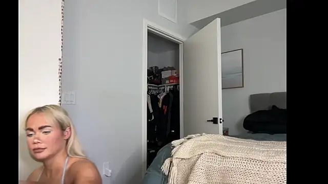 ElenaErickson online show from 01-07-26, 08:33