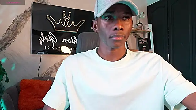 Snapshot of JacksonMuller_ chatting on 02-12-26, 02:01 JacksonMuller online show from 02-12-26, 02:01