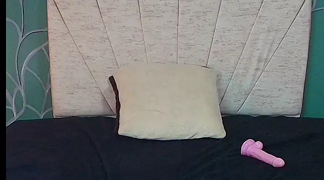 Snapshot of MariamCute_ chatting on 03-10-25, 10:34 MariamCute online show from 03-10-25, 10:34