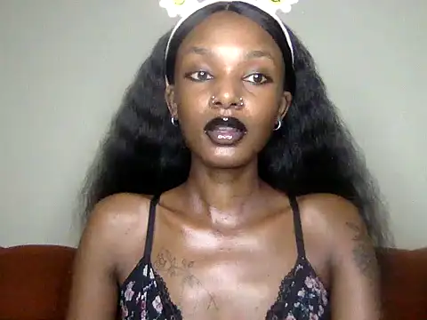 Snapshot of mavelous_mia chatting on 06-27-26, 01:10 mavelous mia online show from 06-27-26, 01:10