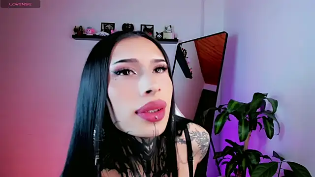 Snapshot of kali_ka_ chatting on 04-24-26, 08:33 kali ka online show from 04-24-26, 08:33