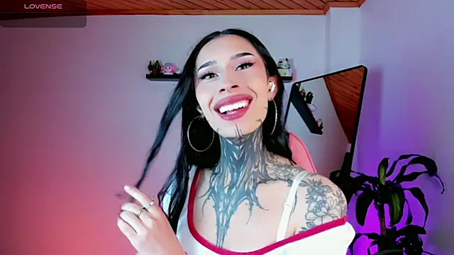 Snapshot of kali_ka_ chatting on 05-21-26, 07:54 kali ka online show from 05-21-26, 07:54