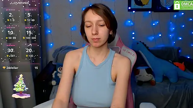 Snapshot of LeahGottty chatting on 12-17-24, 05:47 LeahGottty online show from 12-17-24, 05:47