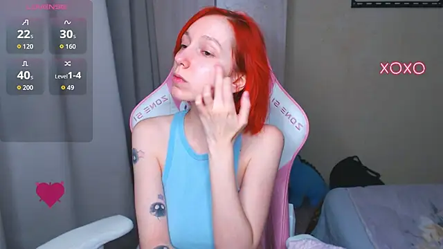 Snapshot of LeahGottty chatting on 11-05-25, 04:45 LeahGottty online show from 11-05-25, 04:45