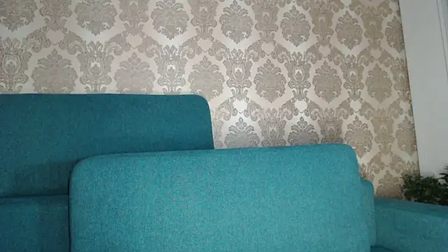 Snapshot of Louise_Lavender chatting on 02-21-25, 11:44 Louise Lavender online show from 02-21-25, 11:44