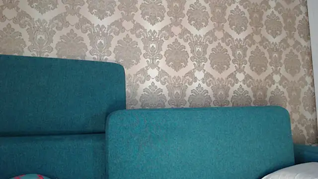 Snapshot of Louise_Lavender chatting on 03-18-25, 09:52 Louise Lavender online show from 03-18-25, 09:52