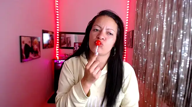 Cristal w online show from 03-17-25, 06:00