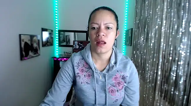 Cristal w online show from 03-20-25, 12:22