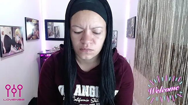 Cristal w online show from 10-15-25, 12:38