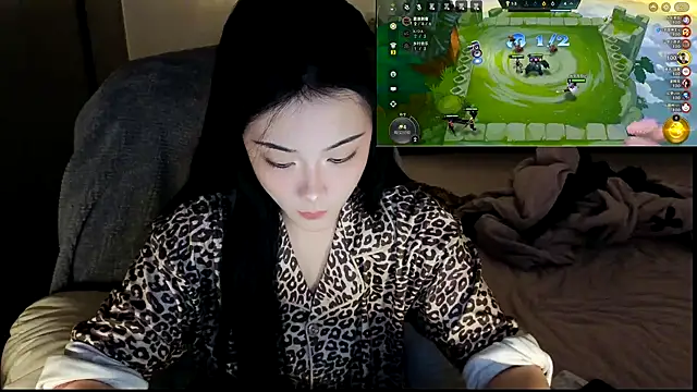 Jennie-007 online show from 10-15-25, 10:04