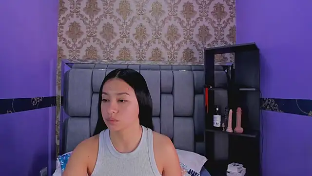 Lila Pinky online show from 10-23-25, 01:10