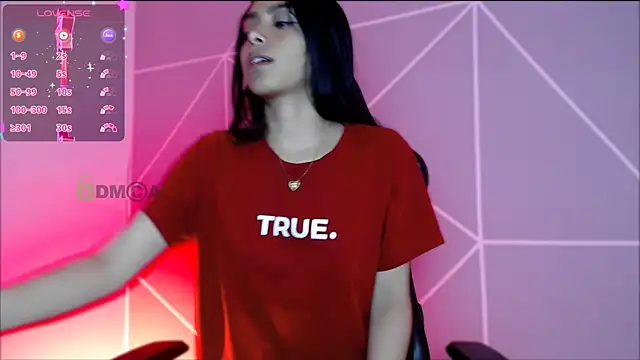 Snapshot of lilylouisee chatting on 09-17-25, 10:28 lilylouisee online show from 09-17-25, 10:28