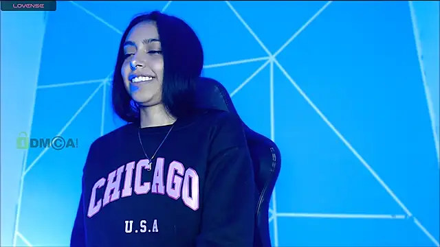 Snapshot of lilylouisee chatting on 10-16-25, 10:00 lilylouisee online show from 10-16-25, 10:00