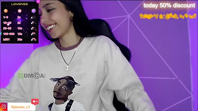 Snapshot of lilylouisee chatting on 12-03-25, 08:18 lilylouisee online show from 12-03-25, 08:18