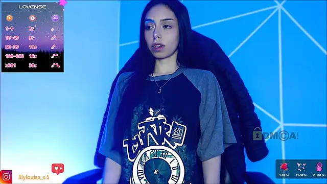 Snapshot of lilylouisee chatting on 12-22-25, 02:41 lilylouisee online show from 12-22-25, 02:41