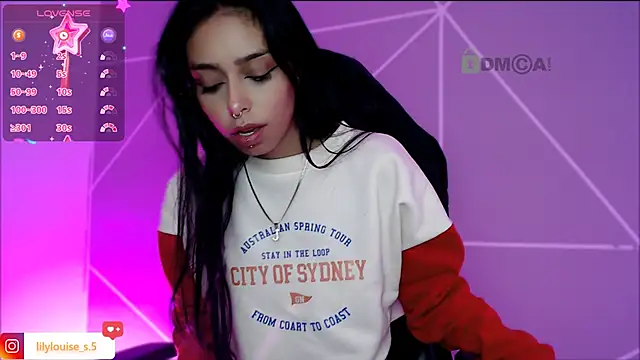 Snapshot of lilylouisee chatting on 02-03-26, 02:21 lilylouisee online show from 02-03-26, 02:21