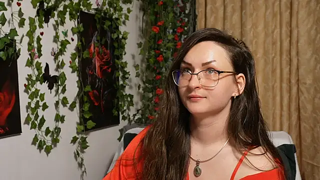 Snapshot of NaughtYHomemadE chatting on 09-26-25, 11:58 NaughtYHomemadE online show from 09-26-25, 11:58