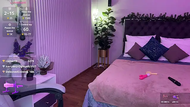 XtraHotX online show from 01-12-25, 07:21