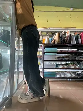 Snapshot of Rosa_998 chatting on 12-19-24, 01:18 Rosa 998 online show from 12-19-24, 01:18