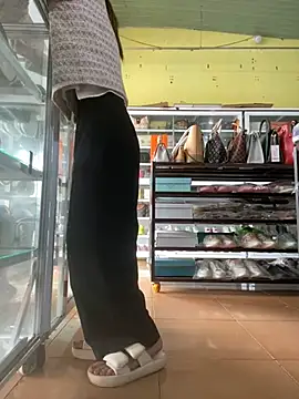 Snapshot of Rosa_998 chatting on 12-27-24, 08:24 Rosa 998 online show from 12-27-24, 08:24