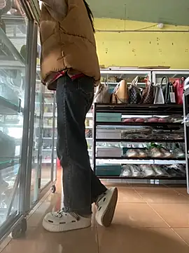 Snapshot of Rosa_998 chatting on 12-31-24, 01:26 Rosa 998 online show from 12-31-24, 01:26