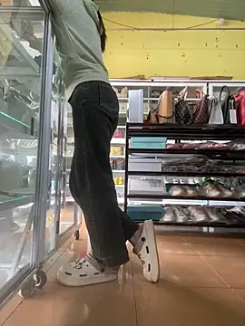 Snapshot of Rosa_998 chatting on 01-05-25, 08:32 Rosa 998 online show from 01-05-25, 08:32