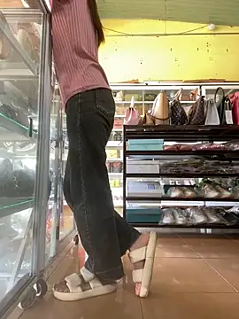 Snapshot of Rosa_998 chatting on 01-09-25, 08:45 Rosa 998 online show from 01-09-25, 08:45