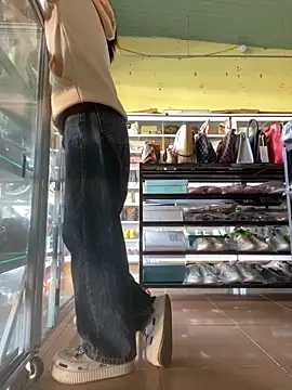 Snapshot of Rosa_998 chatting on 01-10-25, 01:10 Rosa 998 online show from 01-10-25, 01:10