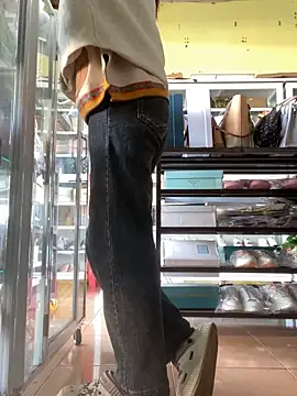 Snapshot of Rosa_998 chatting on 01-13-25, 01:34 Rosa 998 online show from 01-13-25, 01:34