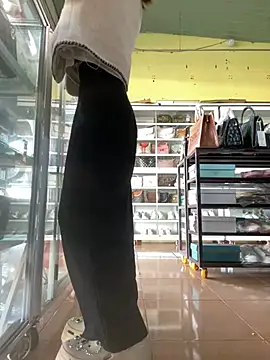 Snapshot of Rosa_998 chatting on 02-13-25, 01:19 Rosa 998 online show from 02-13-25, 01:19