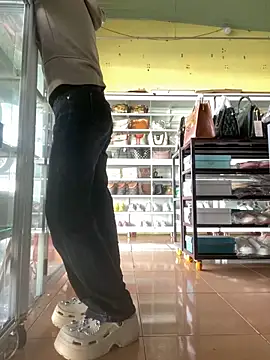 Snapshot of Rosa_998 chatting on 02-15-25, 01:10 Rosa 998 online show from 02-15-25, 01:10