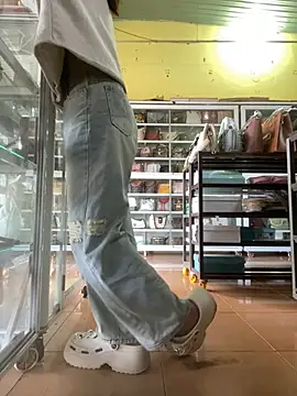 Snapshot of Rosa_998 chatting on 03-08-25, 01:17 Rosa 998 online show from 03-08-25, 01:17