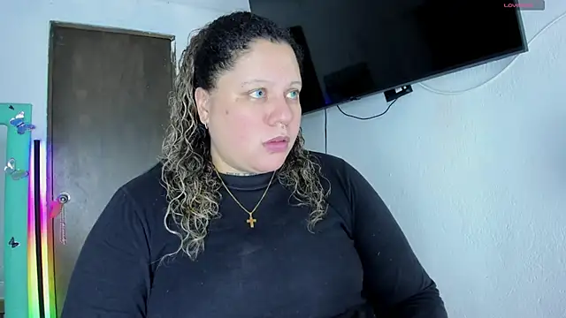 Snapshot of mariana_maze chatting on 12-03-24, 03:41 mariana maze online show from 12-03-24, 03:41