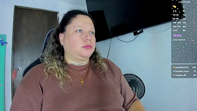 Snapshot of mariana_maze chatting on 12-12-24, 07:30 mariana maze online show from 12-12-24, 07:30