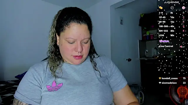 Snapshot of mariana_maze chatting on 12-20-24, 04:42 mariana maze online show from 12-20-24, 04:42