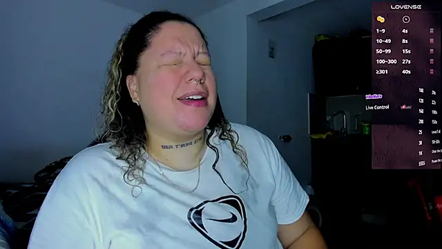 Snapshot of mariana_maze chatting on 01-07-25, 06:48 mariana maze online show from 01-07-25, 06:48