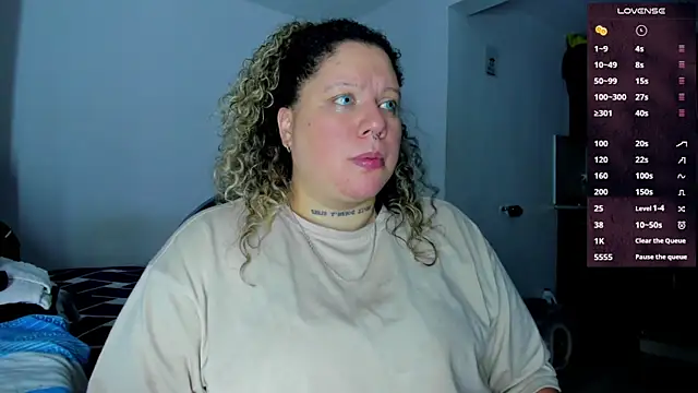 Snapshot of mariana_maze chatting on 01-13-25, 06:38 mariana maze online show from 01-13-25, 06:38