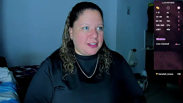 Snapshot of mariana_maze chatting on 01-23-25, 09:39 mariana maze online show from 01-23-25, 09:39