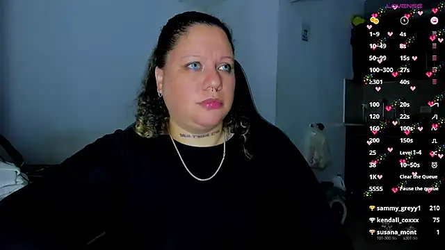 Snapshot of mariana_maze chatting on 01-28-25, 11:17 mariana maze online show from 01-28-25, 11:17