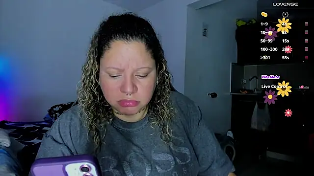 Snapshot of mariana_maze chatting on 02-17-25, 05:47 mariana maze online show from 02-17-25, 05:47