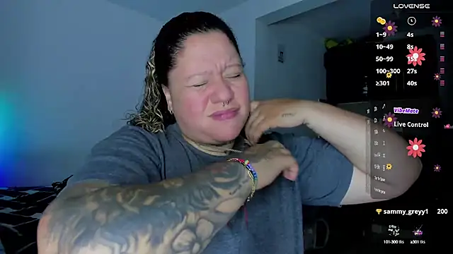 Snapshot of mariana_maze chatting on 02-26-25, 11:52 mariana maze online show from 02-26-25, 11:52