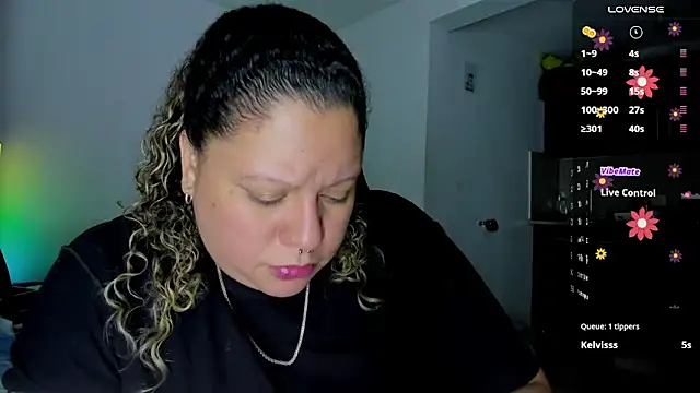 Snapshot of mariana_maze chatting on 03-08-25, 09:28 mariana maze online show from 03-08-25, 09:28