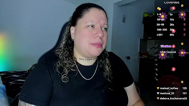 Snapshot of mariana_maze chatting on 03-15-25, 06:36 mariana maze online show from 03-15-25, 06:36