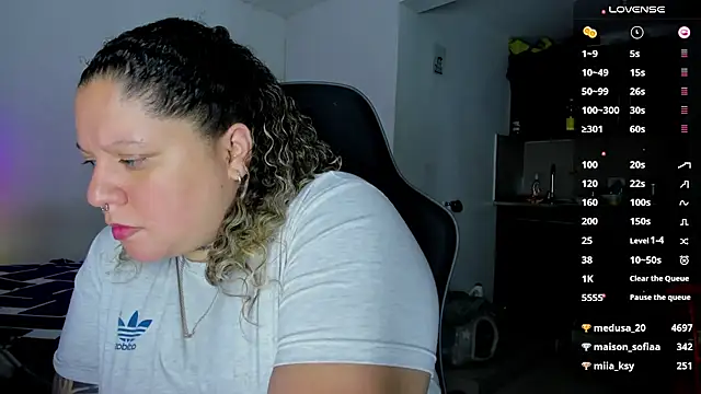 Snapshot of mariana_maze chatting on 03-19-25, 08:01 mariana maze online show from 03-19-25, 08:01