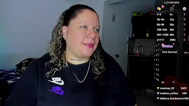 Snapshot of mariana_maze chatting on 03-20-25, 12:22 mariana maze online show from 03-20-25, 12:22