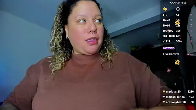 Snapshot of mariana_maze chatting on 03-22-25, 09:13 mariana maze online show from 03-22-25, 09:13