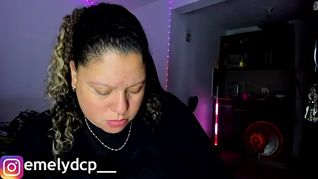 Snapshot of mariana_maze chatting on 10-05-25, 07:17 mariana maze online show from 10-05-25, 07:17