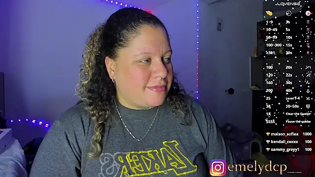 Snapshot of mariana_maze chatting on 10-22-25, 06:46 mariana maze online show from 10-22-25, 06:46