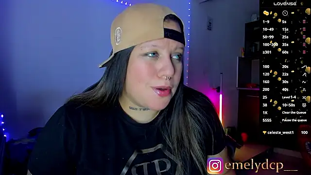 Snapshot of mariana_maze chatting on 02-10-26, 08:40 mariana maze online show from 02-10-26, 08:40